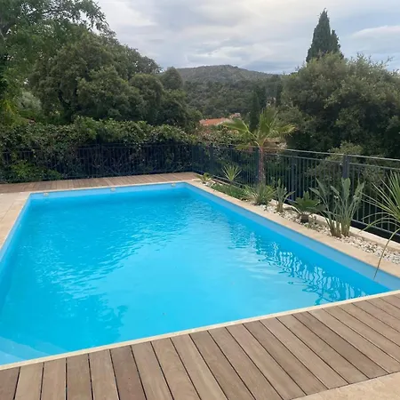 A Les Mimosas Villa