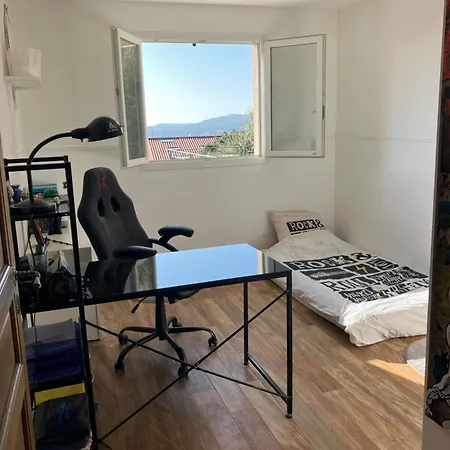 A Les Mimosas Villa *